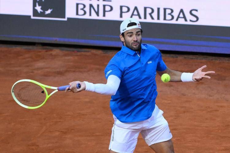 Berrettini, la musica (e l'abbraccio) di Marracash per superare l'infortunio