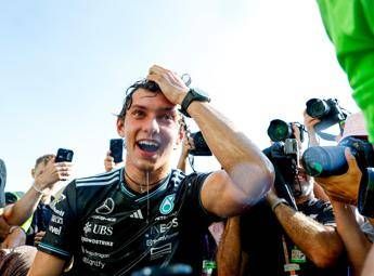 Kimi Antonelli sui banchi della maturità: 