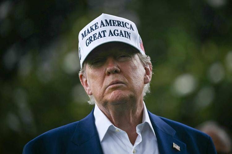 Israele-Iran, Trump: "Teheran vuole negoziare, io dico solo 'resa incondizionata'"