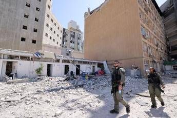 Iran, missile su Beer Sheva. Israele colpisce centro di ricerca nuclea