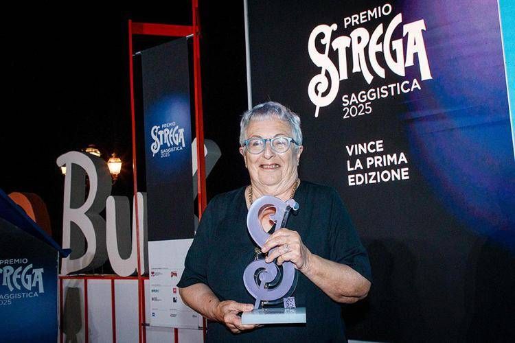 Anna Foa vince la prima edizione del Premio Strega Saggistica