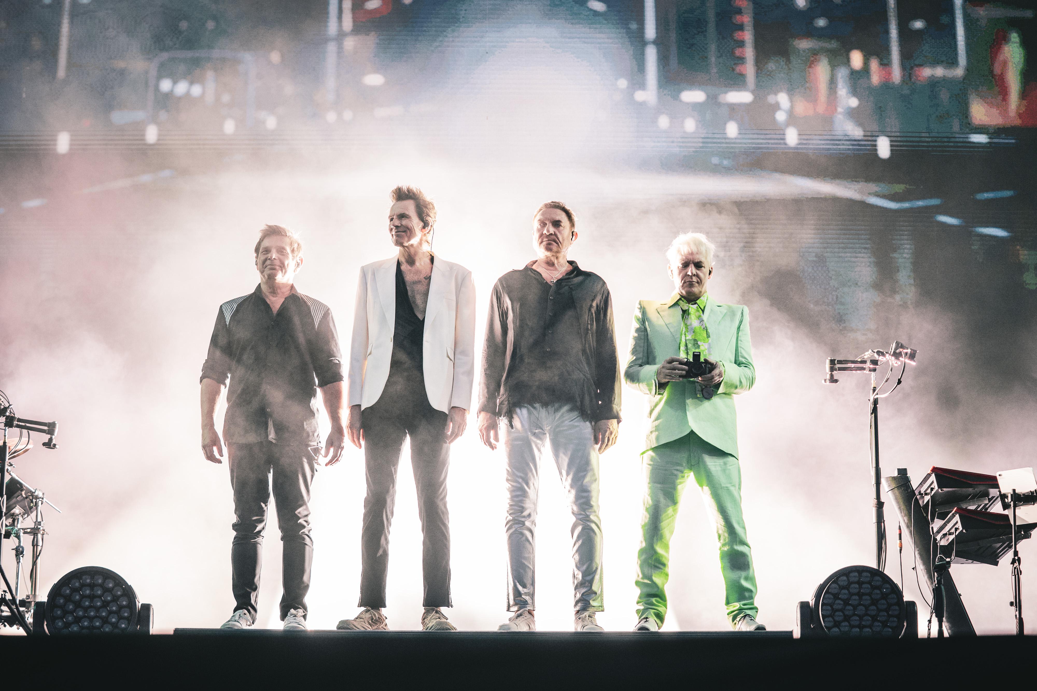 Milano'da Duran Duran, Fashions'ın Ötesinde Şarkılar