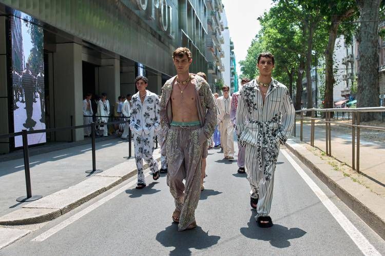 L'uscita finale in strada di Dolce&Gabbana primavera-estate 2026 men