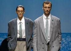 Una delle uscite della sfilata di Giorgio Armani per l'uomo primavera-estate 20026