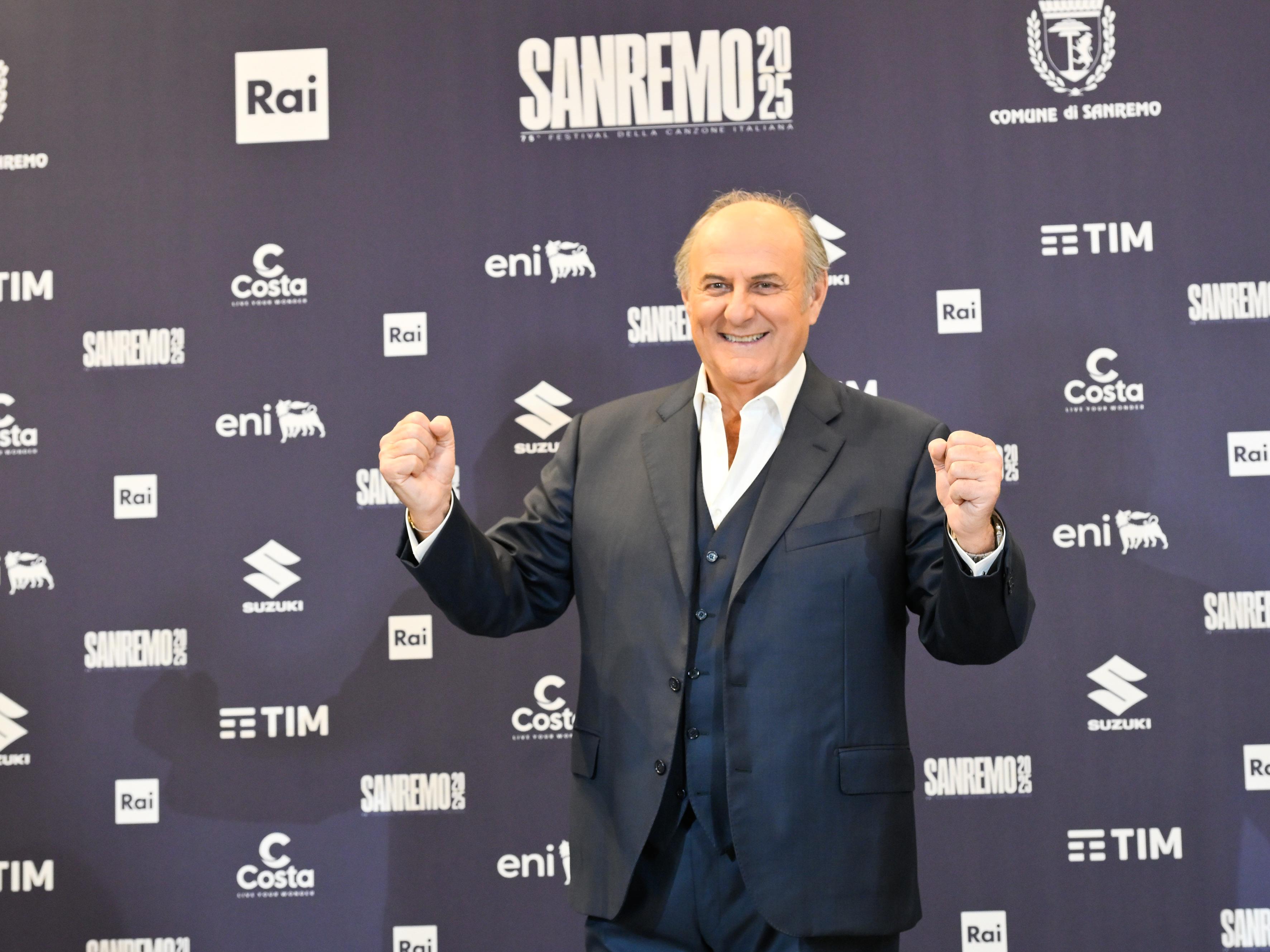 Gerry Scotti, oğlu Edoardo'nun duyurusu büyükbabası Tris oldu