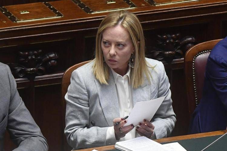 Usa, Meloni e i 'giorni dell'Iran': uso basi italiane solo con ok Parlamento