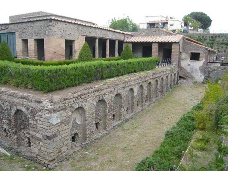 Villa dei Misteri a Pompei, riemerge l'ingresso principale