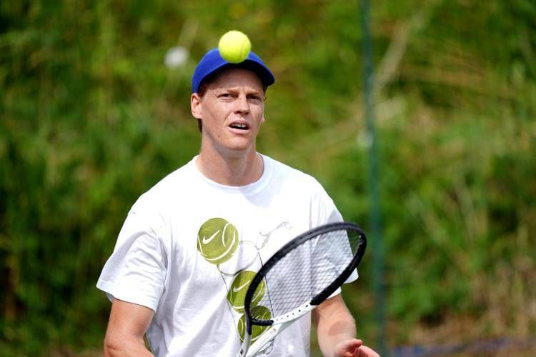 Sinner a Wimbledon, incognita erba e rischio infortuni: cosa dice l'esperto