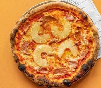 Dalla pizza all'ananas alla carbonara con panna, la top 10 dei 'crimini in cucin