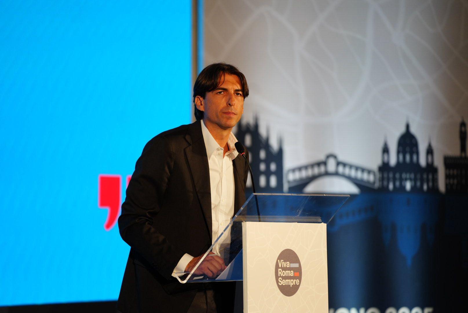 Center -sol, Onorato numarayı bir araya getiriyor: “Biz varlıkız, ulusal proje zamanı”
