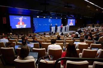 Ue, accordo a 26 sull'Ucraina. Resta nodo spesa dife