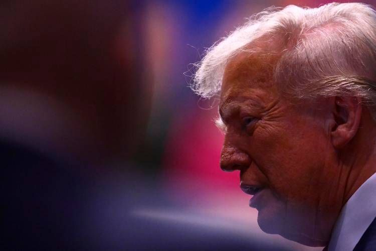 Ucraina, Trump furioso con Putin: "Ci riempie di str.....". E promette nuovi Patriot per Kiev