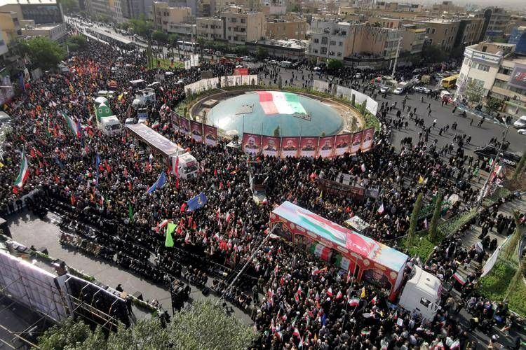 Missile dallo Yemen verso Israele. In Iran folla per ultimo saluto a 'martiri' guerra 12 giorni