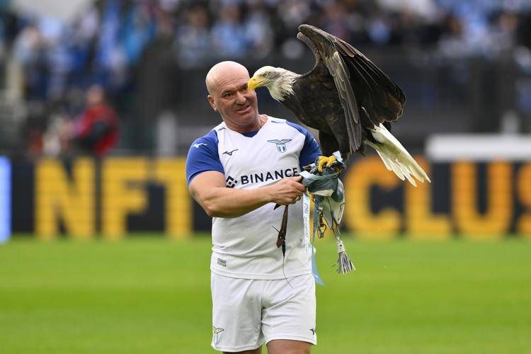 Lazio, sfrattato da Formello l'ex falconiere Bernabé