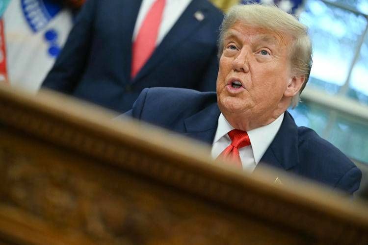 Usa, primo via libera Senato per maxi-legge bilancio. Trump: "Grande vittoria"