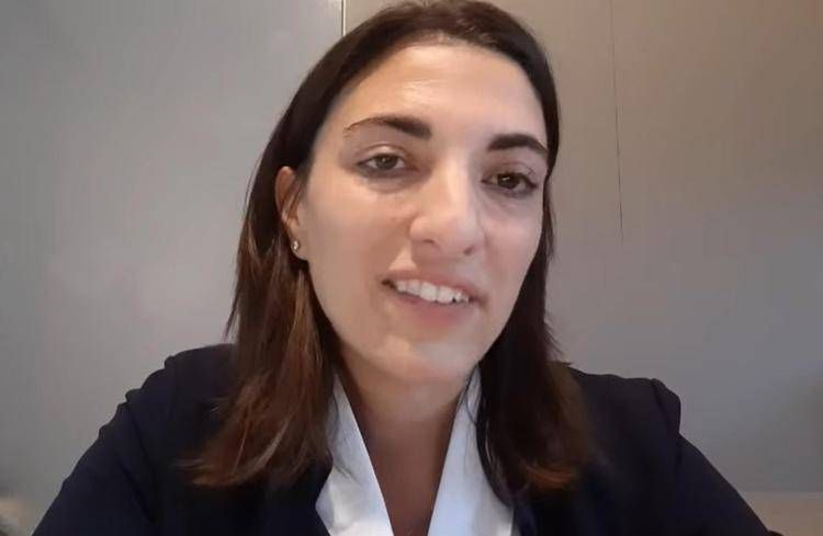 Lecco, 'smascherata' dopo insulti anonimi sui social: si dimette l'assessora paladina del cyberbullismo