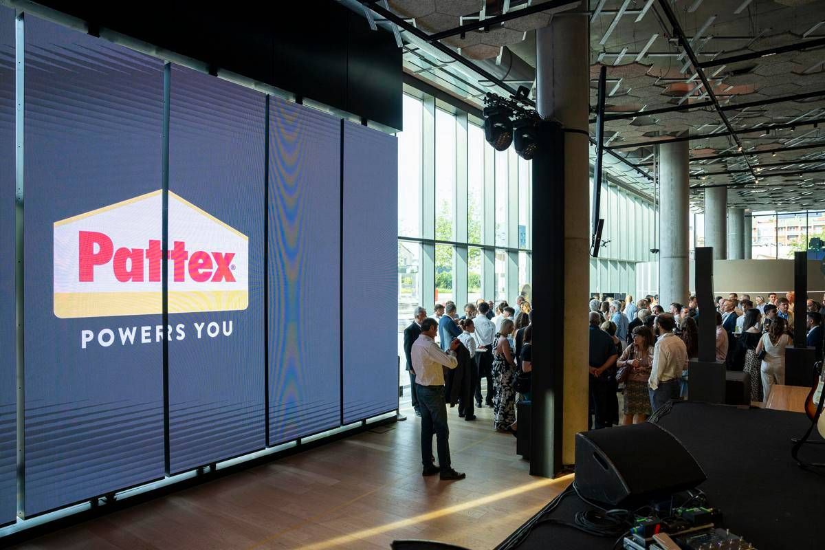 Milano, presentata nuova generazione di cartucce dei sigillanti Pattex