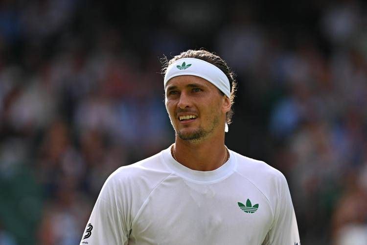 Zverev choc dopo il ko a Wimbledon: "Mi sento solo nella vita, sono vuoto"