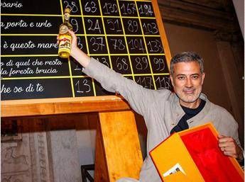 Premio Strega, Andrea Bajani vince con 'L'anniversario'