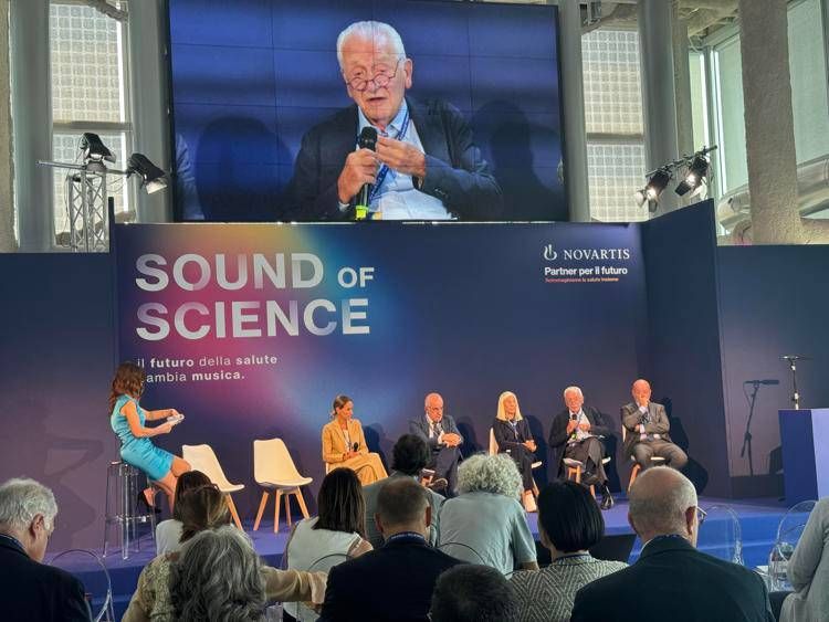 Tumori, De Lorenzo (Favo): "Rendere innovazione attuale e applicabile in cura pazienti"