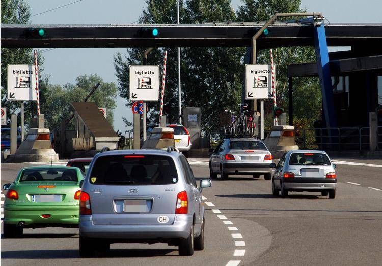 Autostrade, verso l'aumento dei pedaggi da agosto