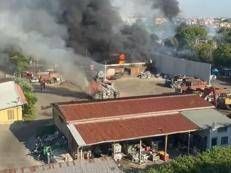 L'incendio che ha preceduto l'esplosione