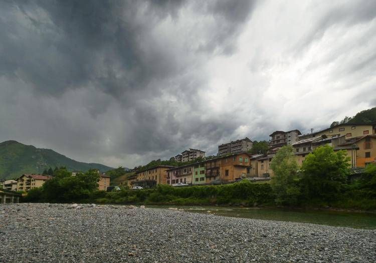 Temporali in Valle Seriana, in provincia di Bergamo (Ipa)
