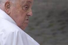 Papa: 'Ponti non muri. I 47 viaggi apostolici di papa Francesco', martedì gli autori all'Aniene