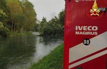 Italia divisa tra caldo e maltempo, oggi allerta in 12 Regioni. Frana investe due auto in val Senal