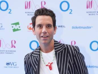 Mika annuncia il tour europeo 2026, ci sono anche due date in Ital