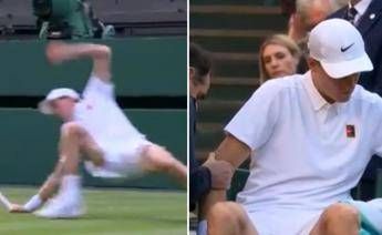 Wimbledon, Sinner e l'infortunio al gomito: cosa è succes