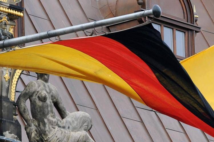 Laser puntato contro aereo tedesco, ira Germania: convocato ambasciatore Cina