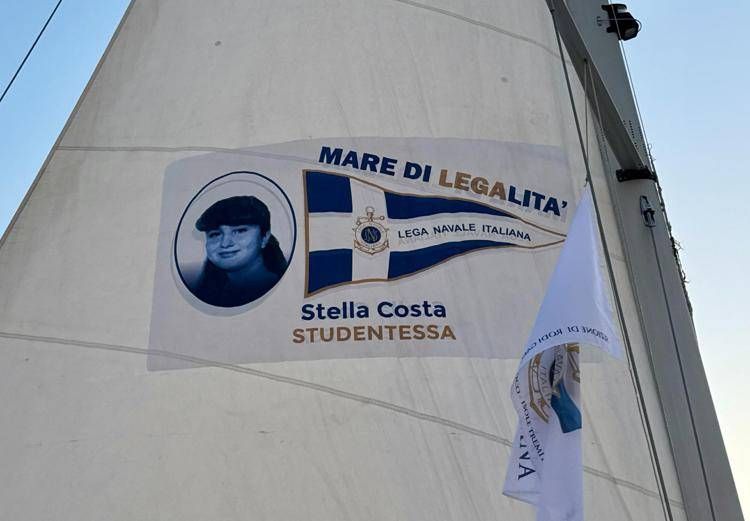 Mare, intitolata alla 12enne Stella Costa nuova imbarcazione della 'flotta della legalità'
