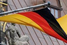 Berlino, respingiamo approccio su Commerzbank, non vendiamo quota