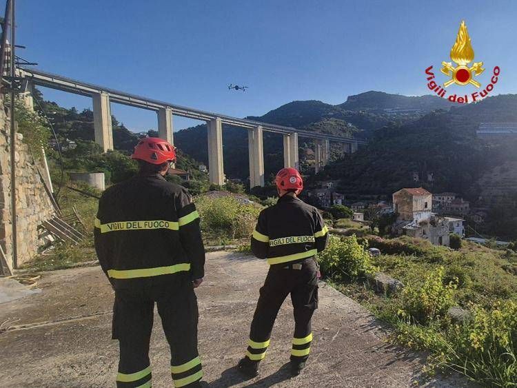 Ricerche del bimbo scomparso dal camping di Latte, Ventimiglia - Vigili del Fuoco