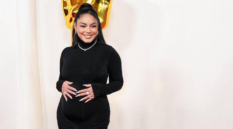 Vanessa Hudgens incinta nel 2024 - Ipa