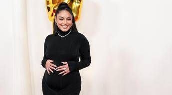 Vanessa Hudgens incinta per la seconda volta, l'annuncio dell'ex star di 'High School Musical'