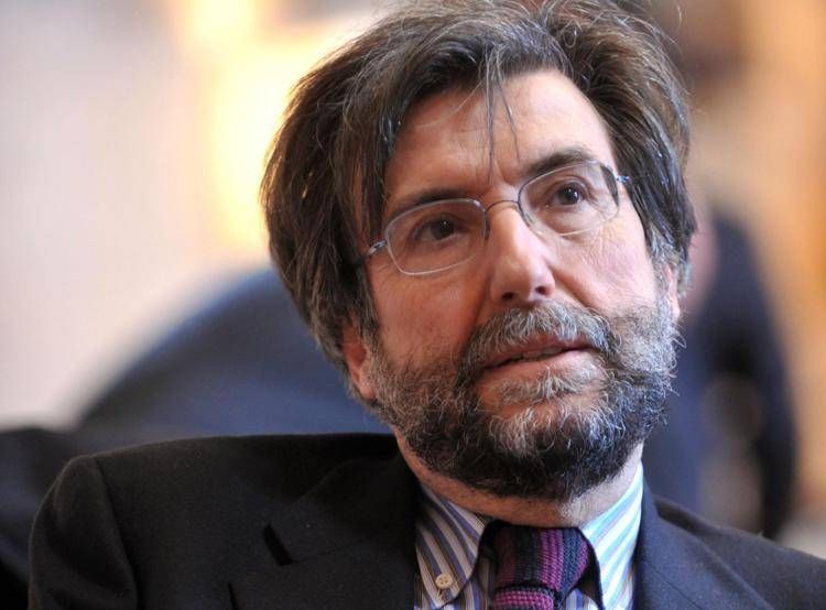 Galli della Loggia a Giuli: "Poltrona di lusso? Non retribuita, mi è costata 200 euro di taxi"