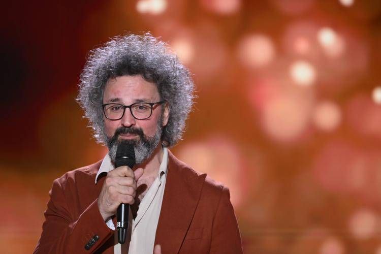 Cristicchi riprende il tour dopo stop forzato per la paralisi di Bell: "Non voglio arrendermi"