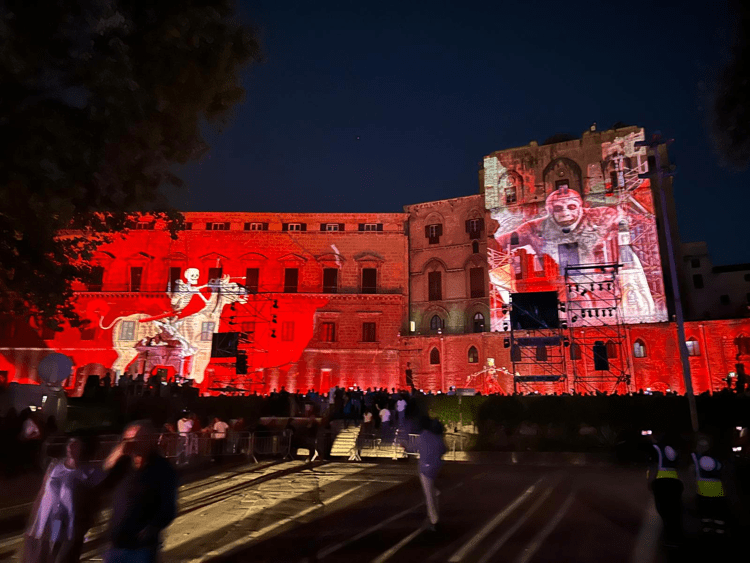 Palermo, 350 mila per strada per la 'Santuzza'