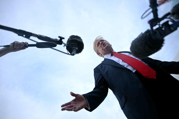 Ucraina, Trump: "Niente missili a lungo raggio per Kiev, Zelensky non deve colpire Mosca"