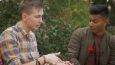 Heineken interroga i giovani sulla socialità: oltre il 76,5% preferisce stare in compagnia in luoghi fisici