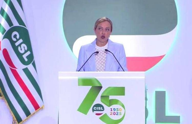 Mille giorni di governo Meloni, la premier alla Cisl: "Creati più di 1 milione di posti di lavoro"