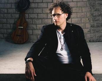 Giacomo Lariccia: "Cantare oggi è un atto di pace"