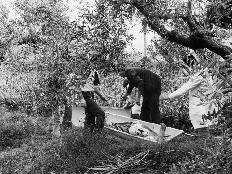 Calenzano, investigatori sulla scena di uno dei delitti del mostro di Firenze - Fotogramma /Ipa
