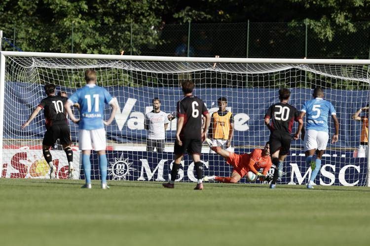 Napoli-Arezzo 0-2, campioni d'Italia k.o. in amichevole
