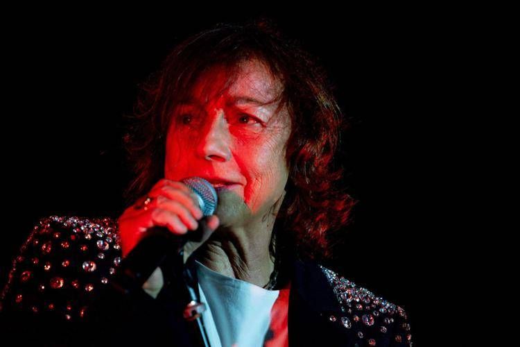Gianna Nannini, frattura al braccio sul palco a Wiesbaden ma il tour non si ferma