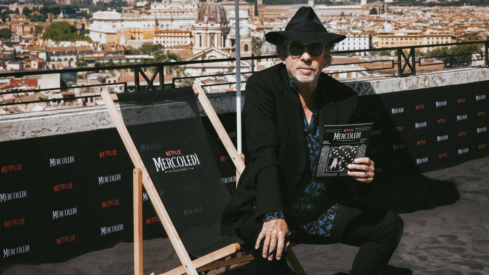 Tim Burton Rivela: Mercoledì, Lady Gaga e Io, Tre Anime 'Mostruose' In Fuga dalla Normalità!