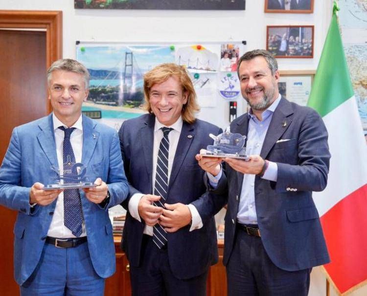 L‘Oscar dei Porti al Ministro Matteo Salvini e al Viceministro On. Edoardo Rixi