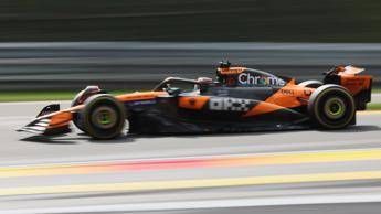 Gp Belgio, dominio McLaren con Piastri. Podio Leclerc, rimonta super di Hamilt